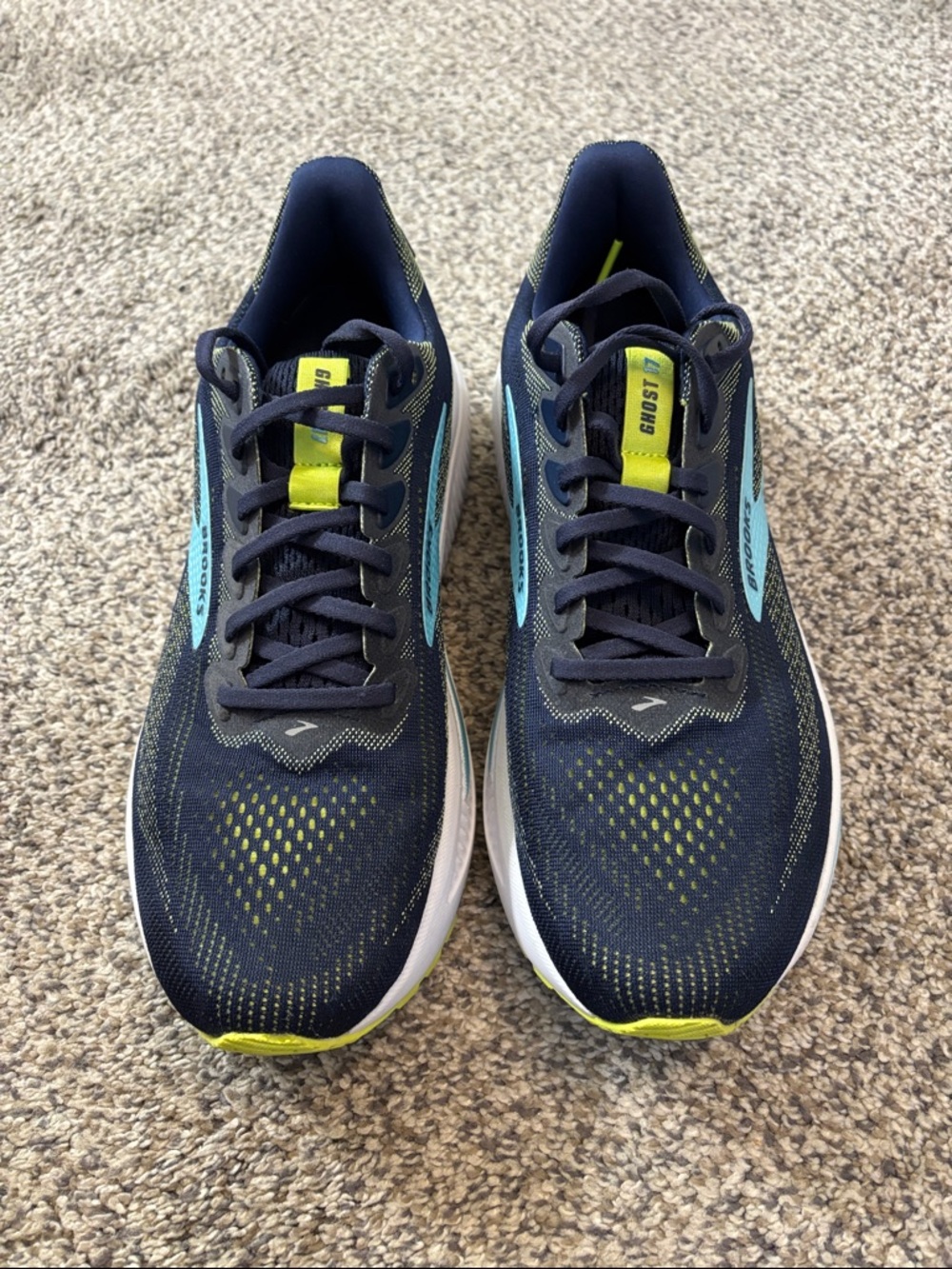 Brooks Ghost 17 Navy and Yellow